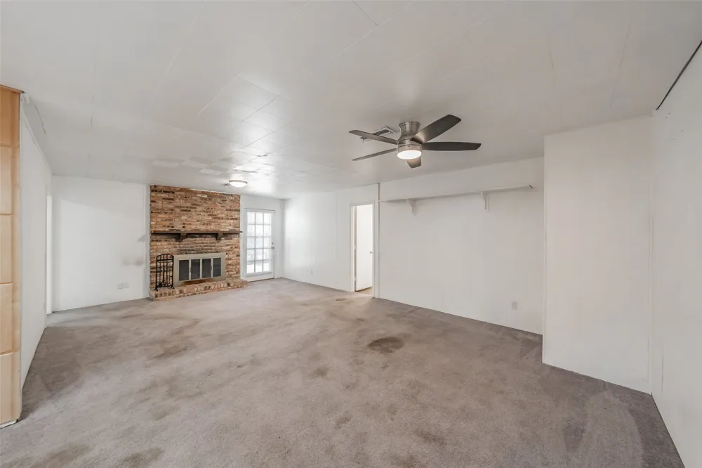 1346 Winding Trail Duncanville, TX 75116