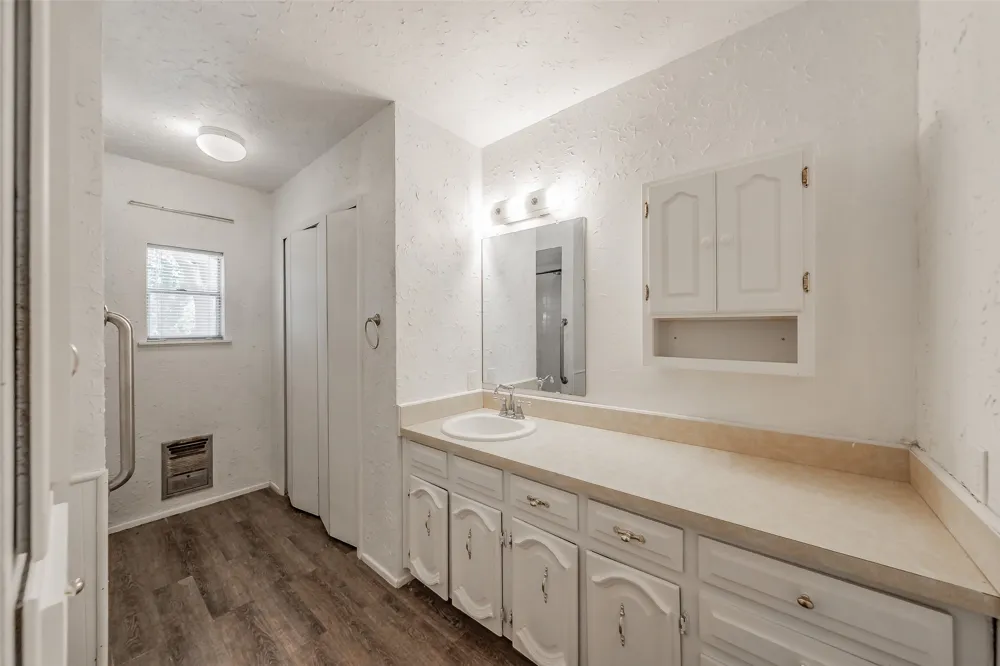 1346 Winding Trail Duncanville, TX 75116