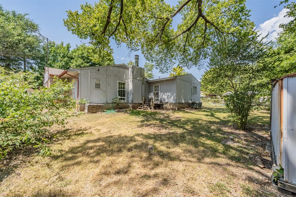 1346 Winding Trail Duncanville, TX 75116