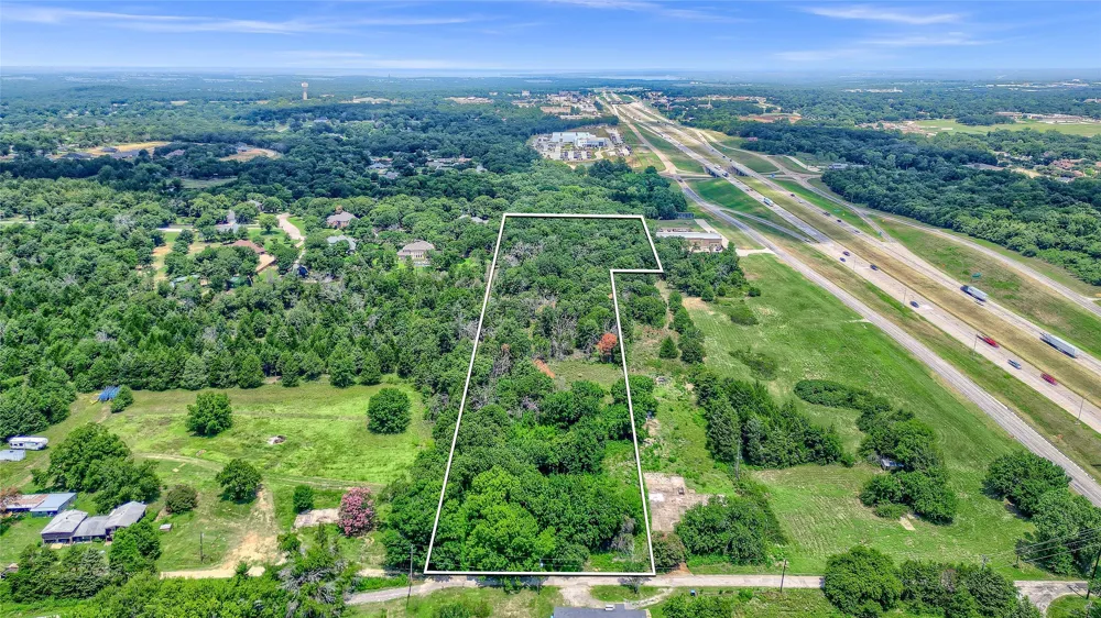 8 Stafford Dr Denison, TX 75020
