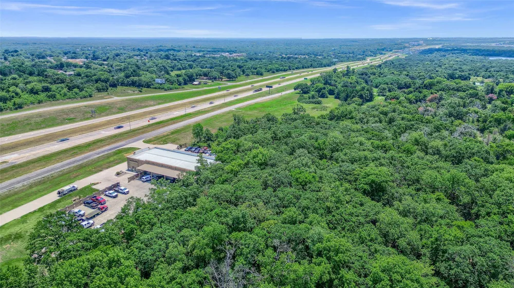 8 Stafford Dr Denison, TX 75020