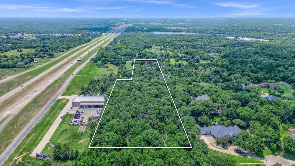 8 Stafford Dr Denison, TX 75020