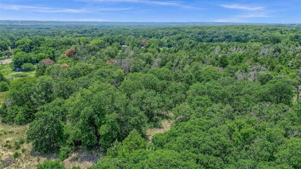 8 Stafford Dr Denison, TX 75020