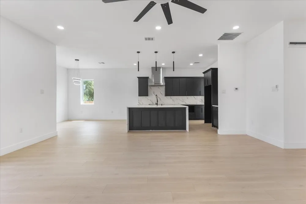 6306 Kemrock Drive Dallas, TX 75241