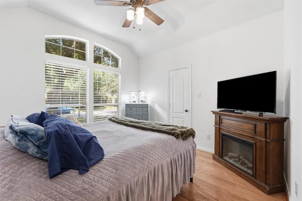 22117 Iron Knoll Drive Kingwood, TX 77339