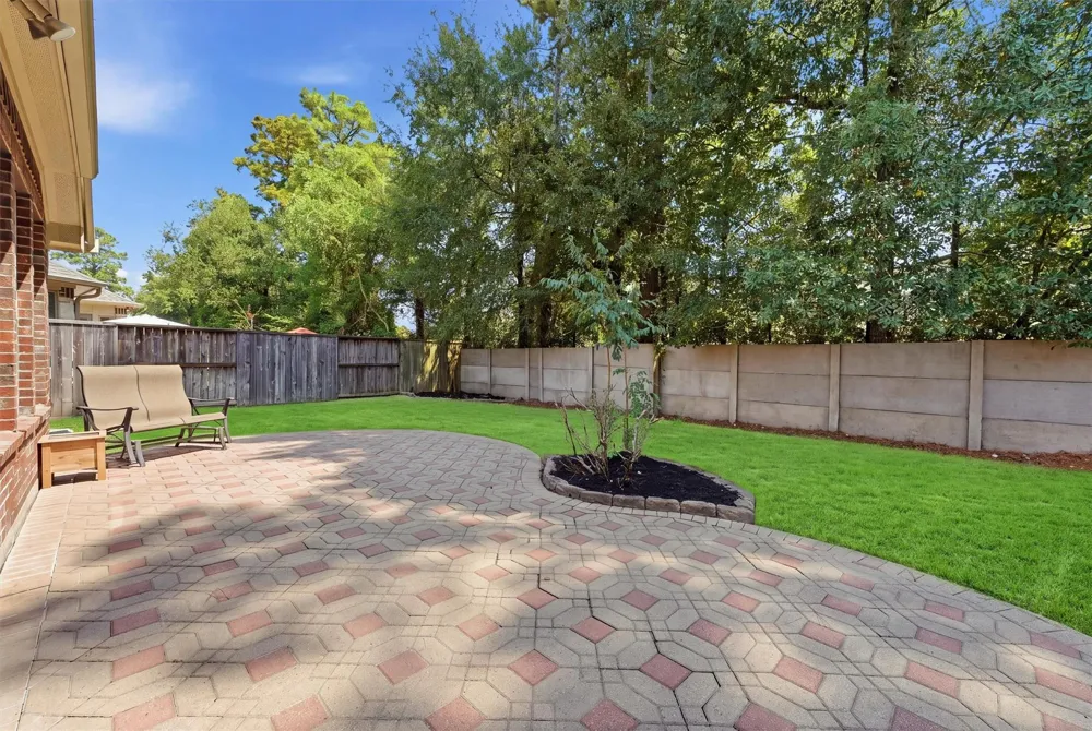 22117 Iron Knoll Drive Kingwood, TX 77339