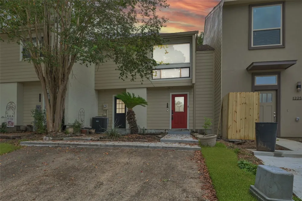 12247 Trail Hollow Drive Montgomery, TX 77356