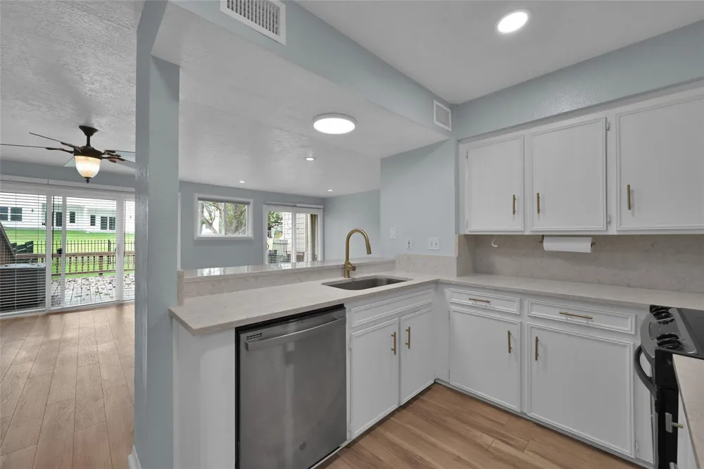 12247 Trail Hollow Drive Montgomery, TX 77356