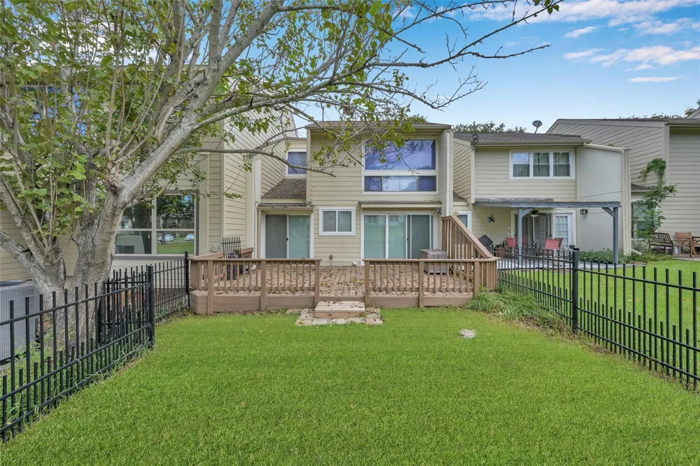 12247 Trail Hollow Drive Montgomery, TX 77356