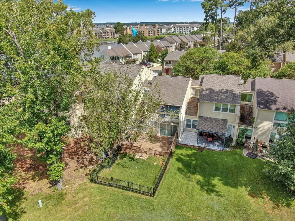 12247 Trail Hollow Drive Montgomery, TX 77356