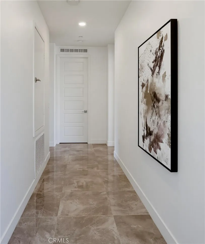 162 Bowery Irvine, CA 92612