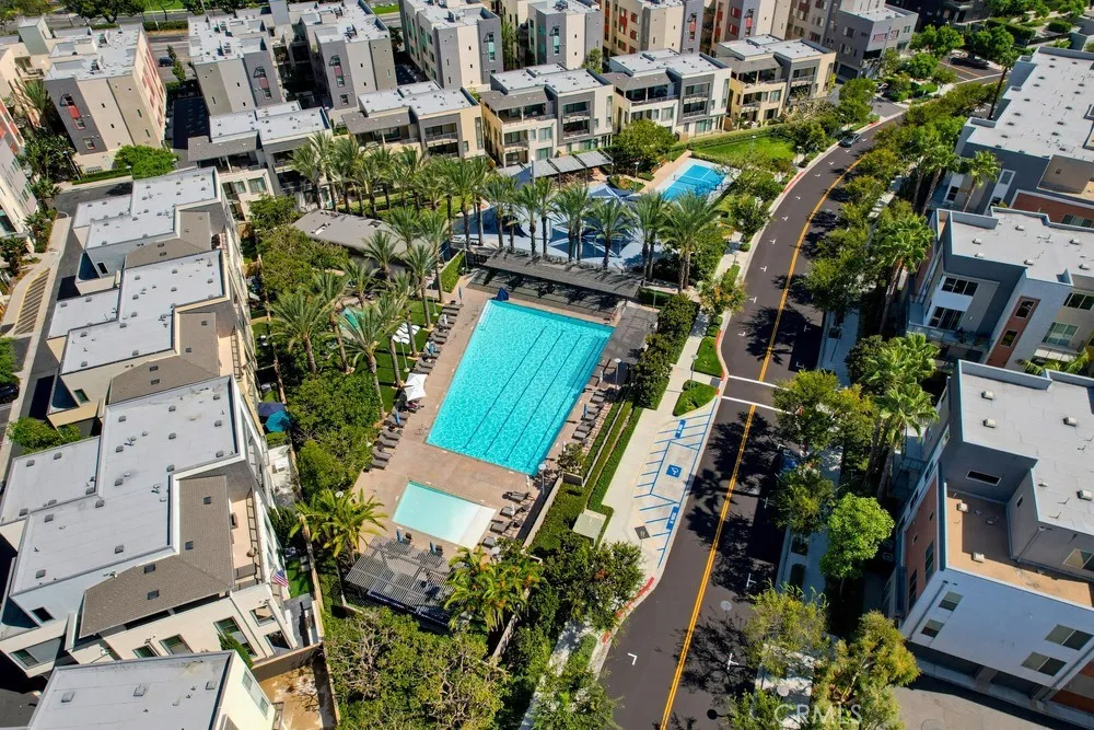 162 Bowery Irvine, CA 92612