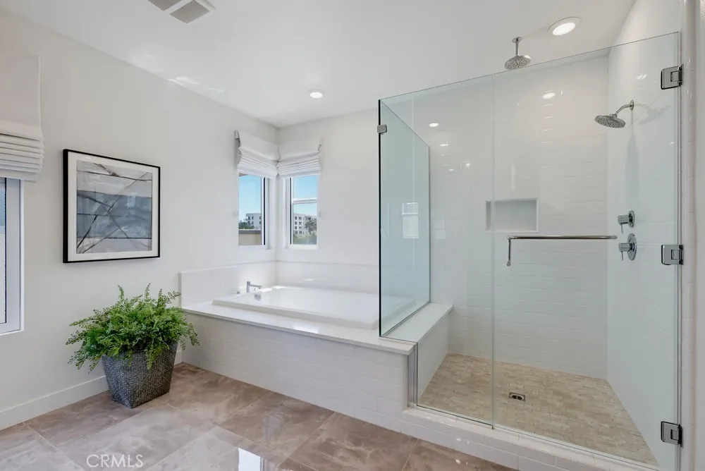 162 Bowery Irvine, CA 92612