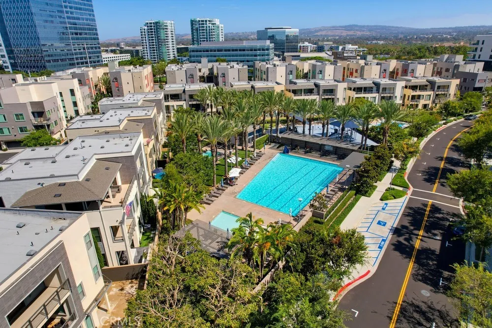 162 Bowery Irvine, CA 92612
