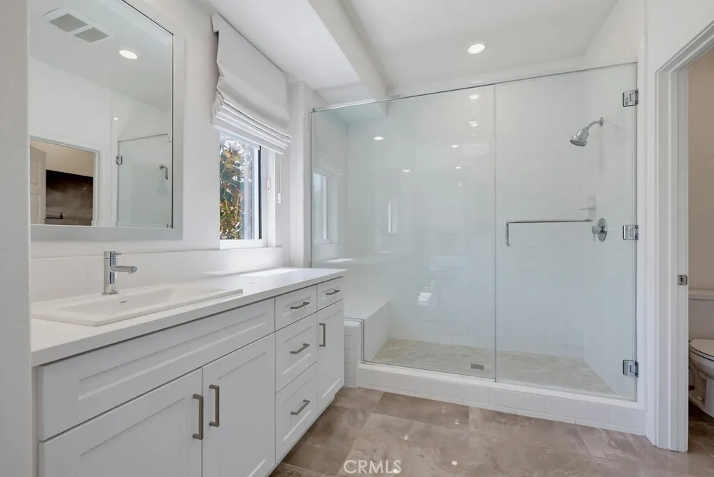 162 Bowery Irvine, CA 92612