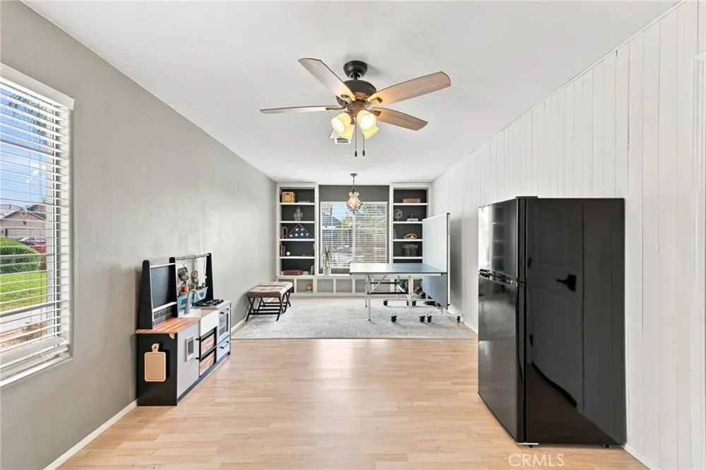 15618 Clarisse Street Bakersfield, CA 93314