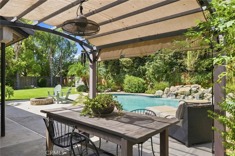 15618 Clarisse Street Bakersfield, CA 93314