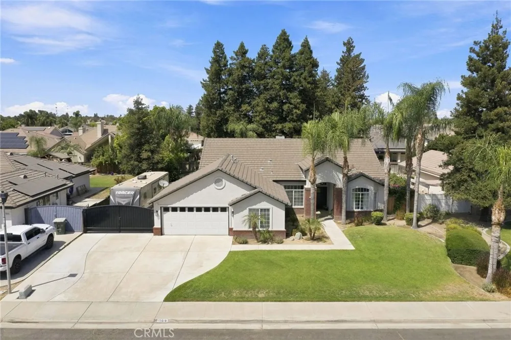 15618 Clarisse Street Bakersfield, CA 93314
