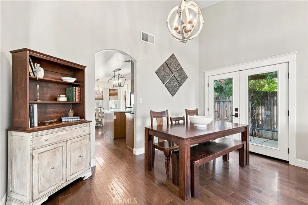 15618 Clarisse Street Bakersfield, CA 93314