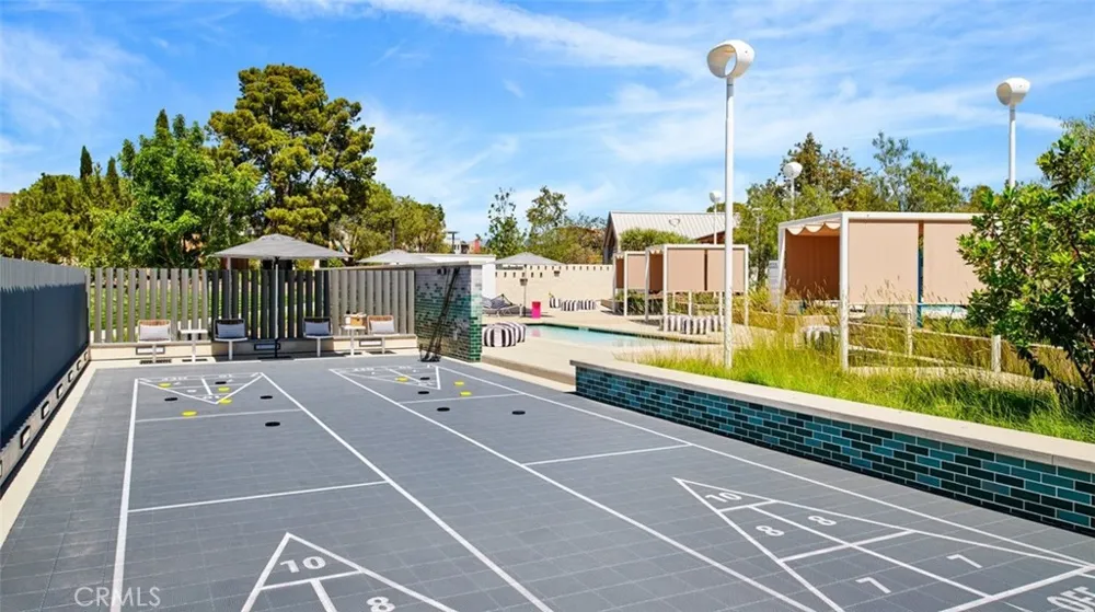 929 Treble Irvine, CA 92618