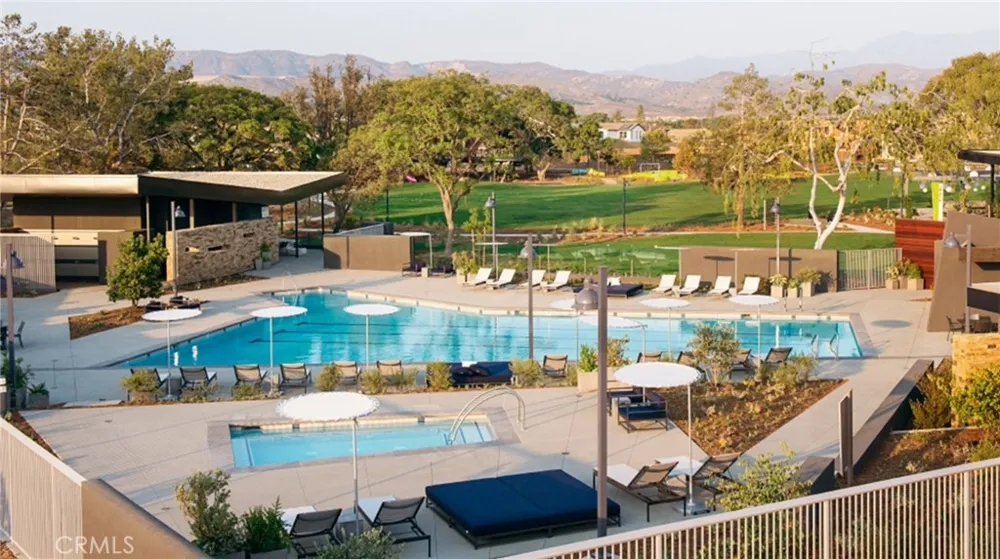 929 Treble Irvine, CA 92618