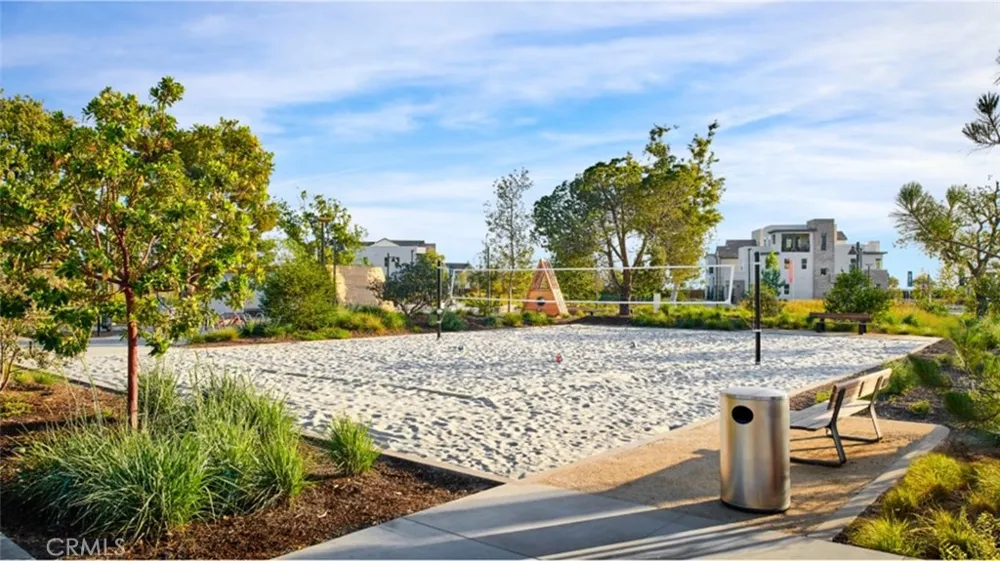 929 Treble Irvine, CA 92618