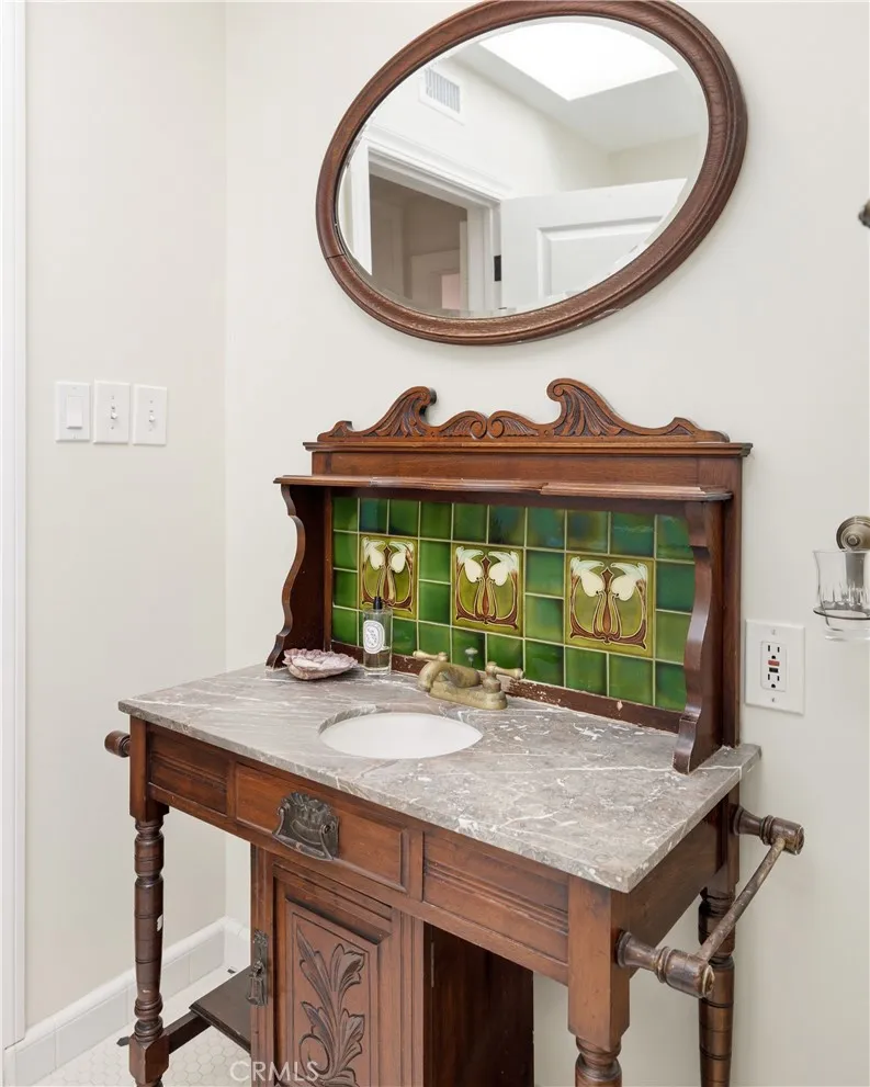 416 Via Los Miradores Torrance, CA 90277