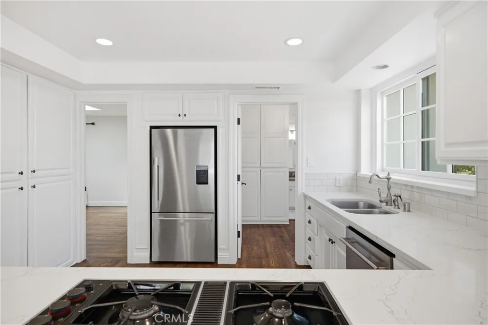 416 Via Los Miradores Torrance, CA 90277