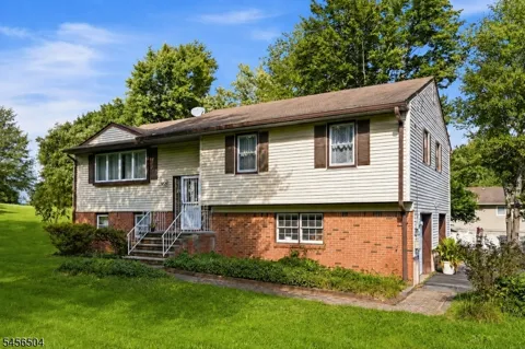 15 Mitchell Rd