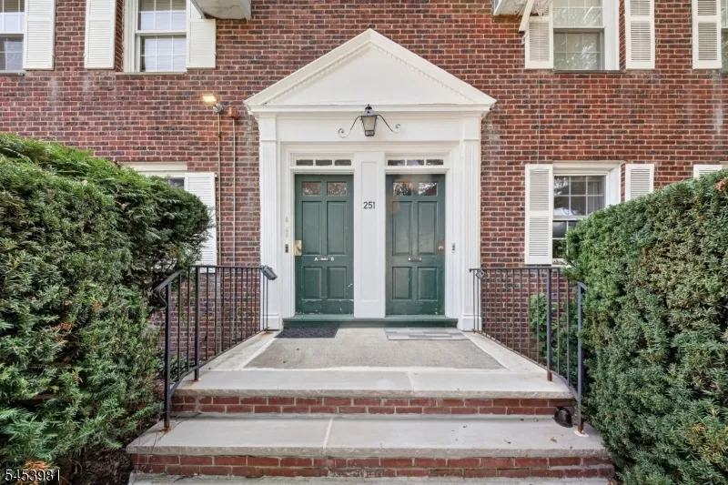 251 Elmwood Ave Maplewood, NJ 07040