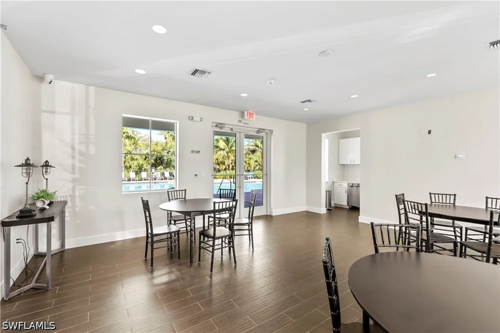 Pilot Circle Naples, FL 34120