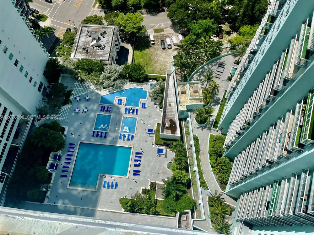 1800 Bayshore Dr #3710 Miami, FL 33132