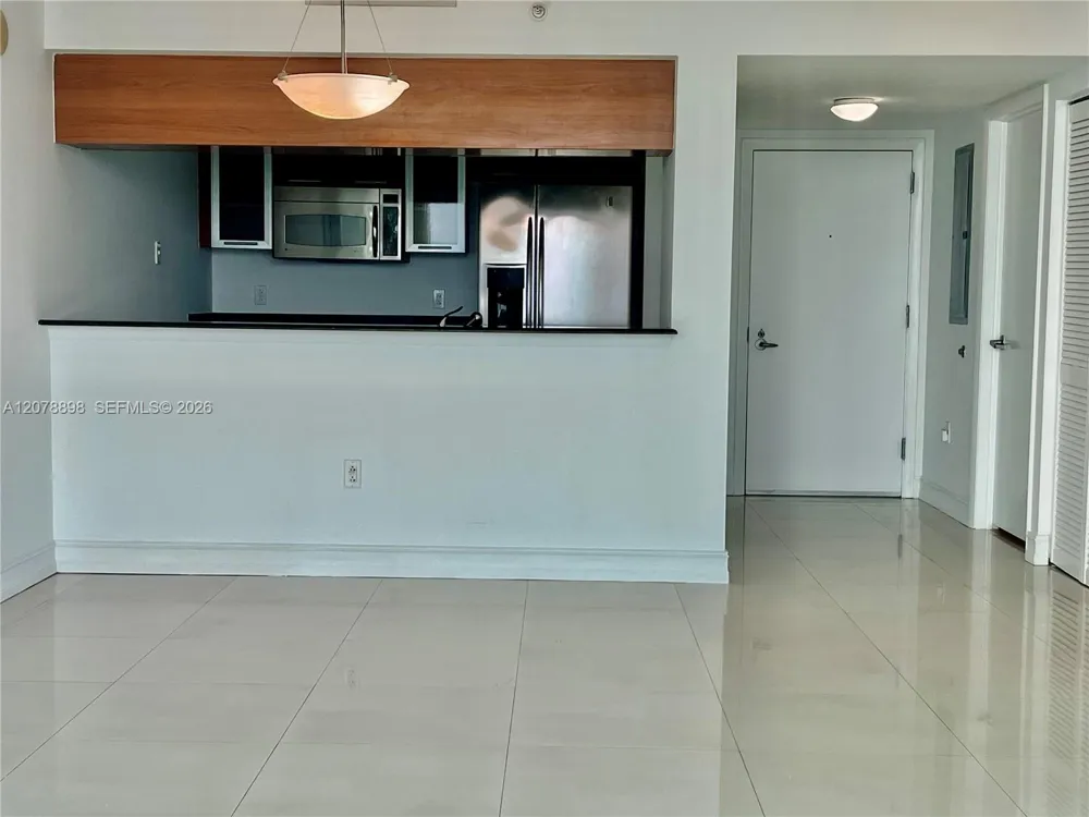 1800 Bayshore Dr #3710 Miami, FL 33132