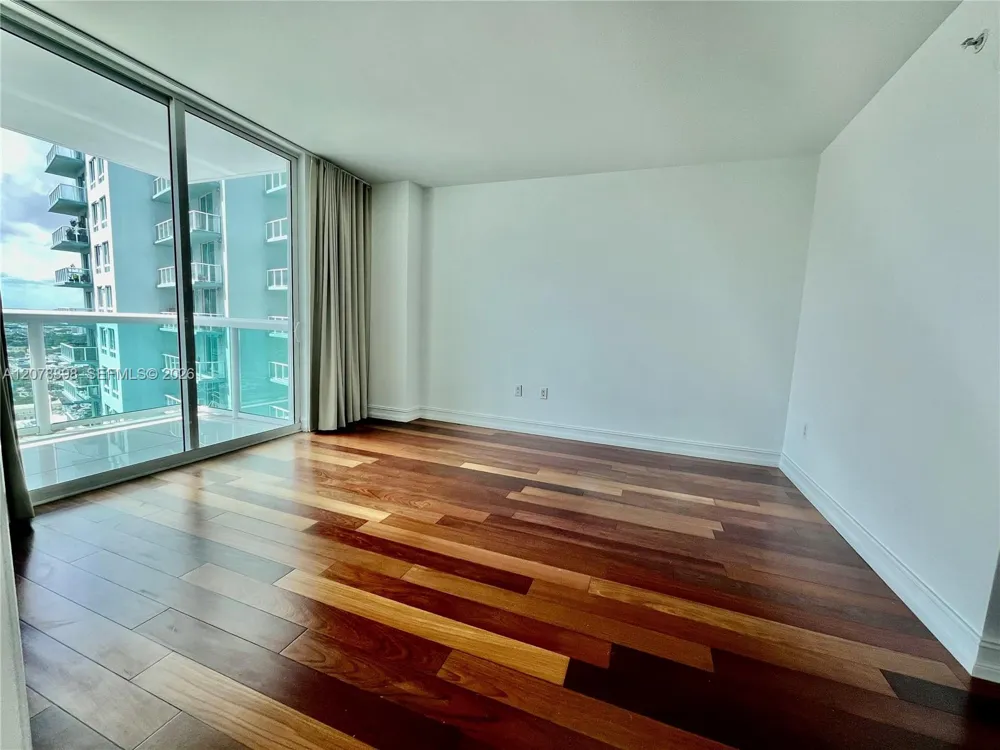 1800 Bayshore Dr #3710 Miami, FL 33132