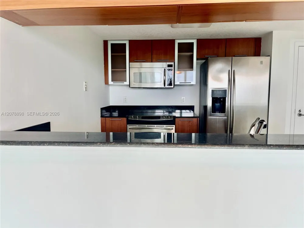 1800 Bayshore Dr #3710 Miami, FL 33132