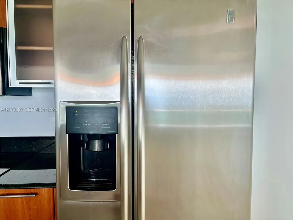 1800 Bayshore Dr #3710 Miami, FL 33132