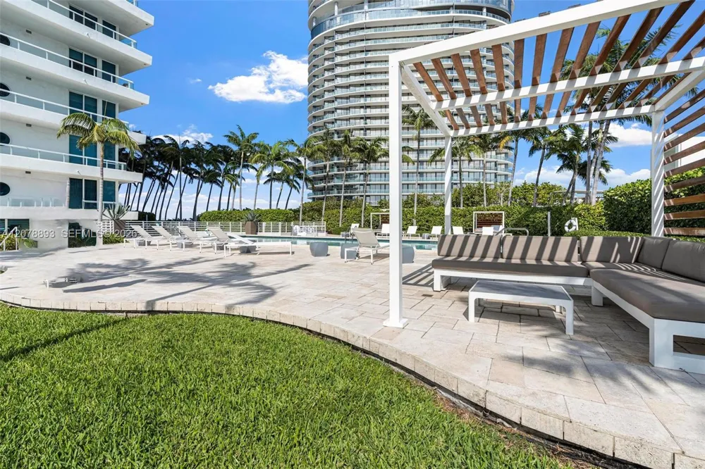 520 West Ave #1604 Miami Beach, FL 33139