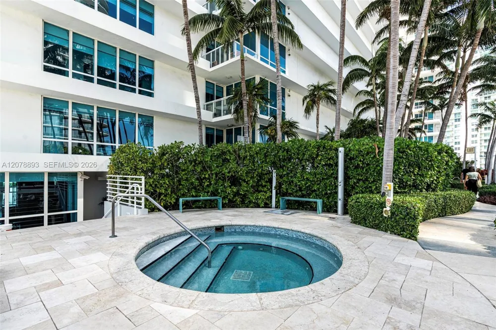 520 West Ave #1604 Miami Beach, FL 33139