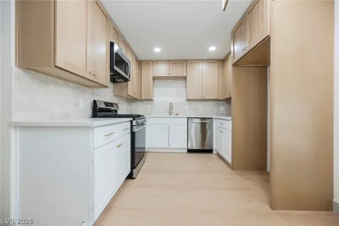 409 Lehman Street