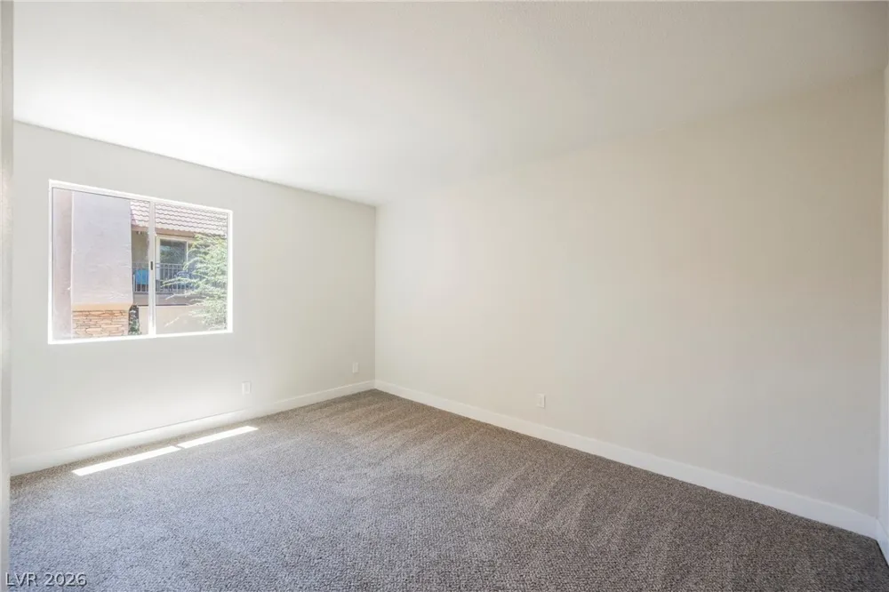 5295 Indian River Drive #312 Las Vegas, NV 89103