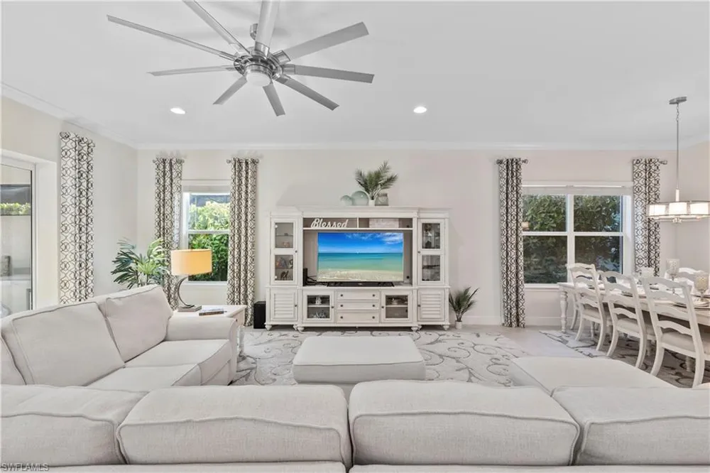 3636 Pilot Circle Naples, FL 34120