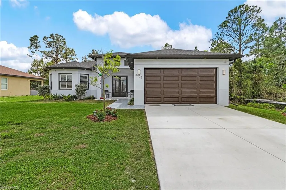 3905 15th Street W Lehigh Acres, FL 33971