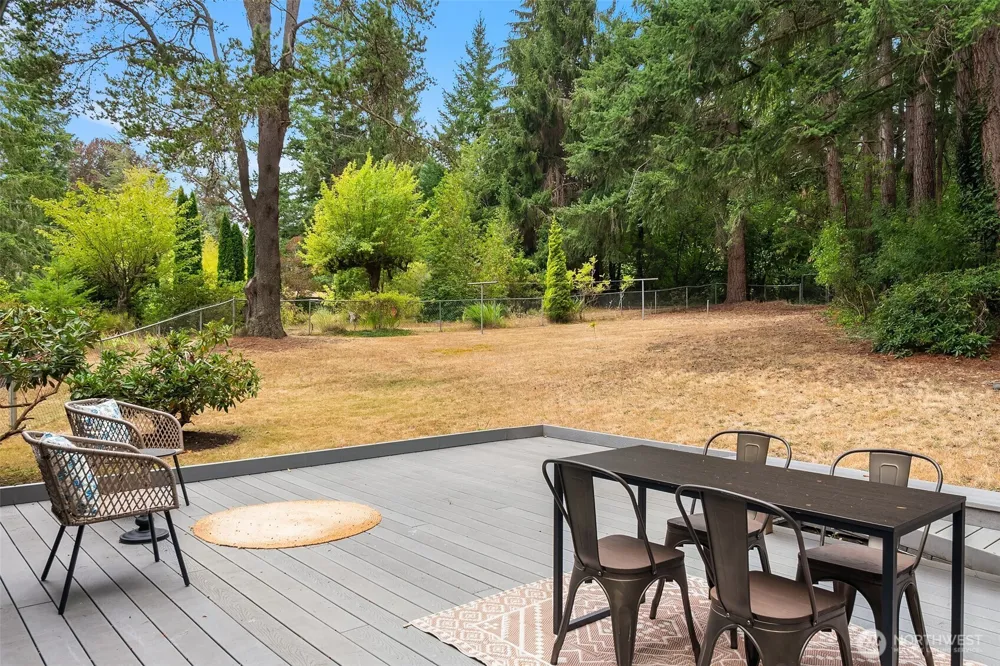 10206 SW Quartermaster Drive Vashon, WA 98070