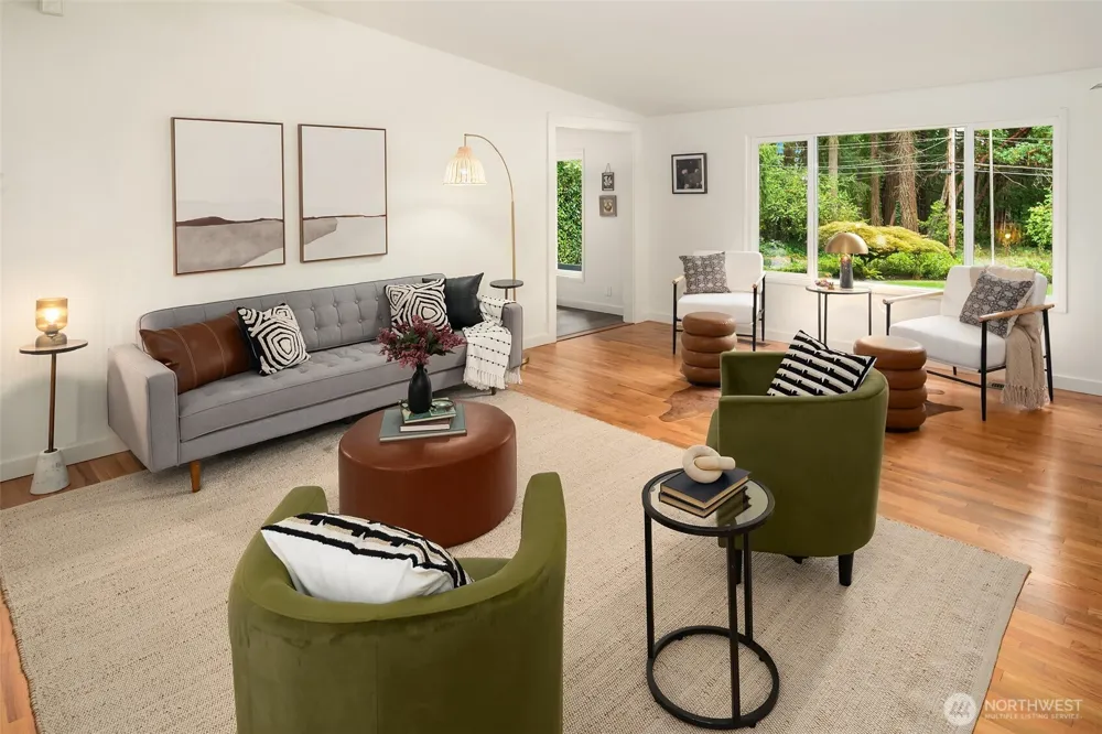 10206 SW Quartermaster Drive Vashon, WA 98070