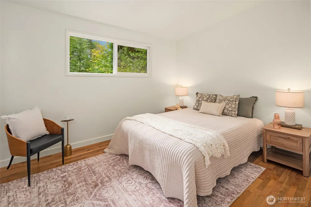10206 SW Quartermaster Drive Vashon, WA 98070