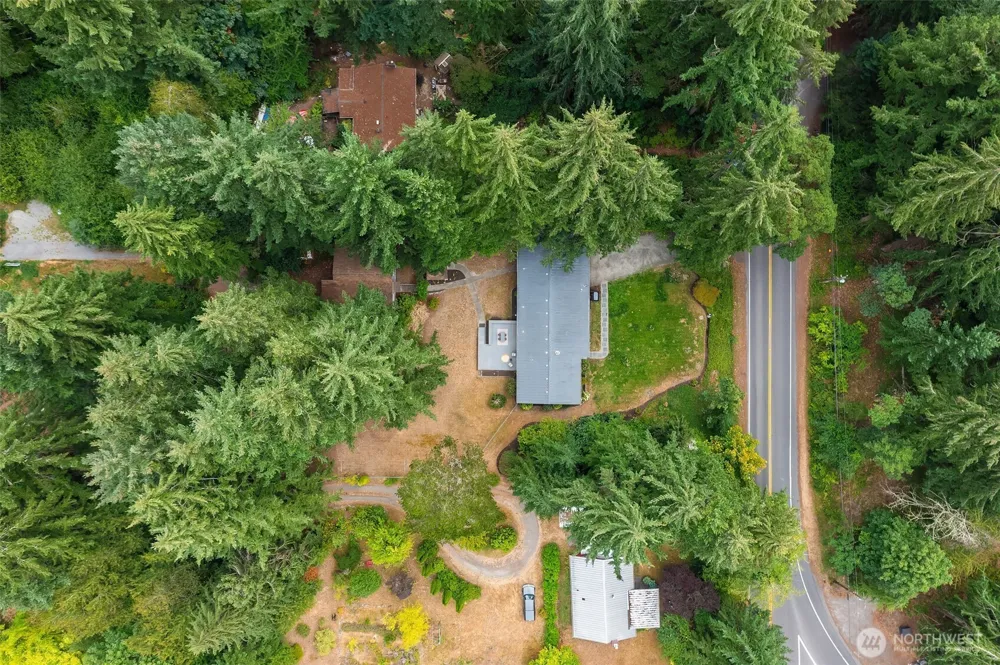 10206 SW Quartermaster Drive Vashon, WA 98070