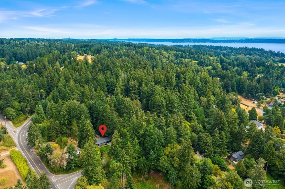 10206 SW Quartermaster Drive Vashon, WA 98070