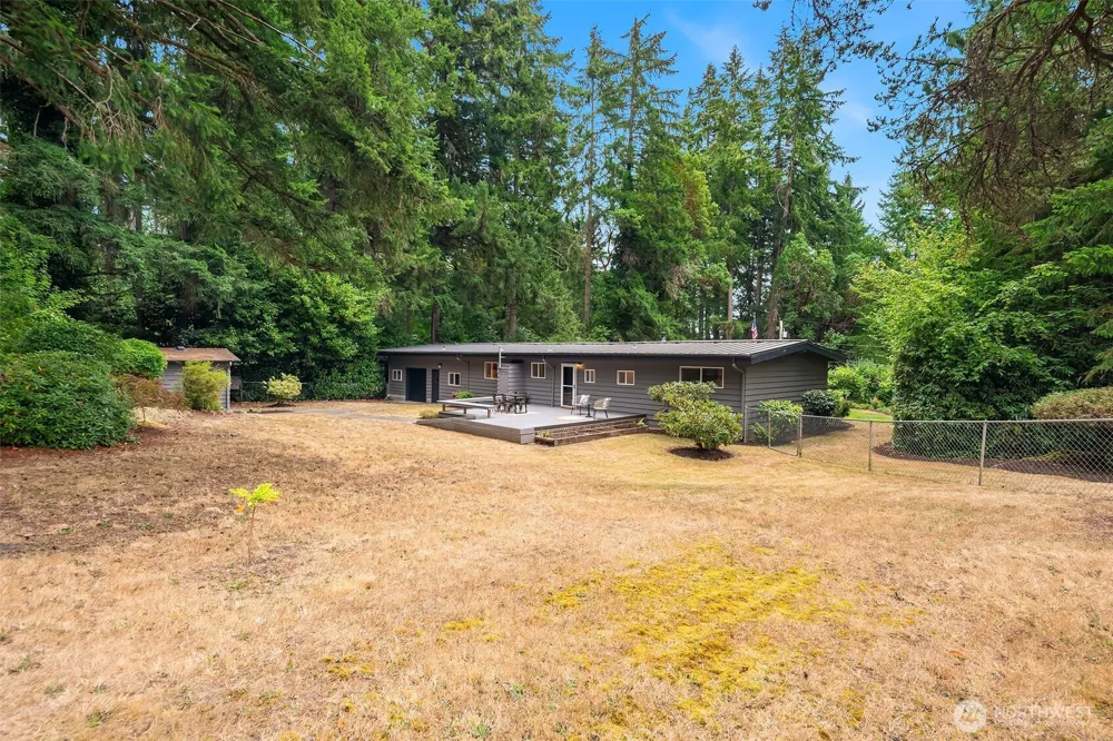 10206 SW Quartermaster Drive Vashon, WA 98070
