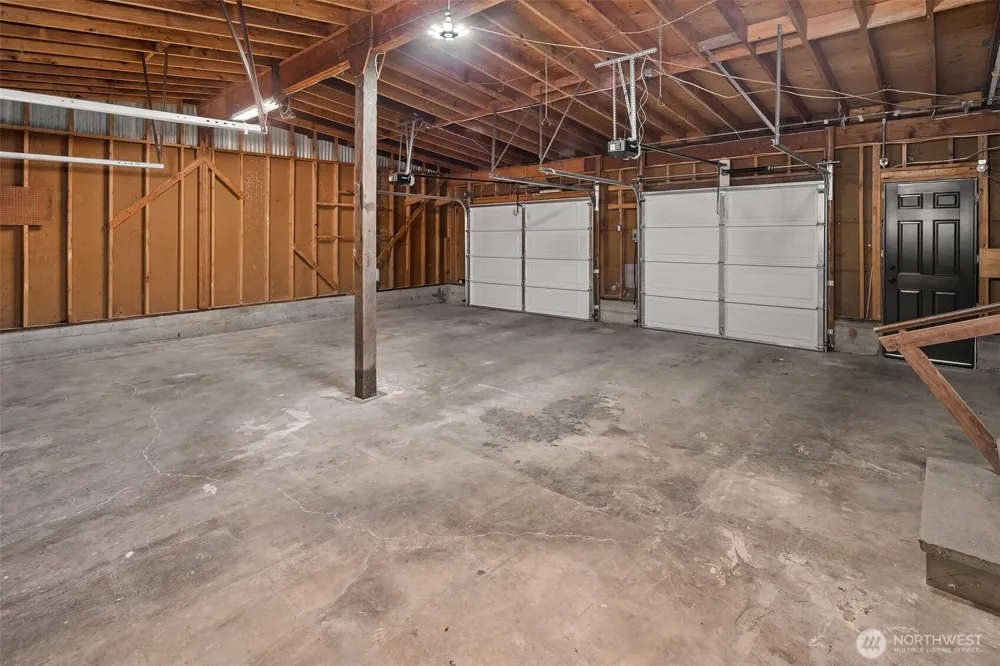 10206 SW Quartermaster Drive Vashon, WA 98070