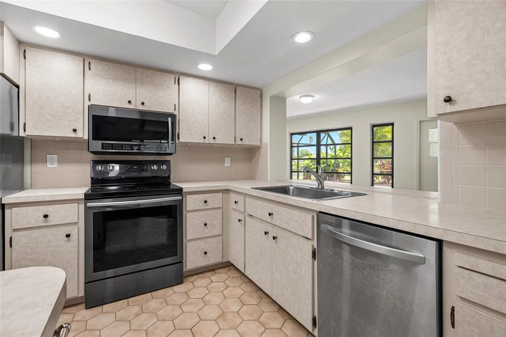1123 MISTI COURT Venice, FL 34293